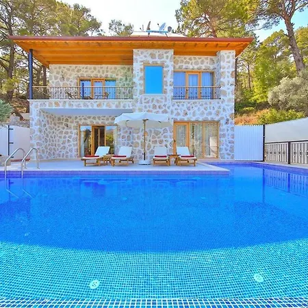 Appartamento Outstanding Villa With Private Pool And Jacuzzi In Kas, Antalya