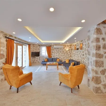 Outstanding Villa With Private Pool And Jacuzzi In Kas, Antalya Appartamento